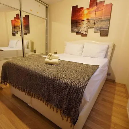 Galata Tower/galataport 2+1 Apartment *